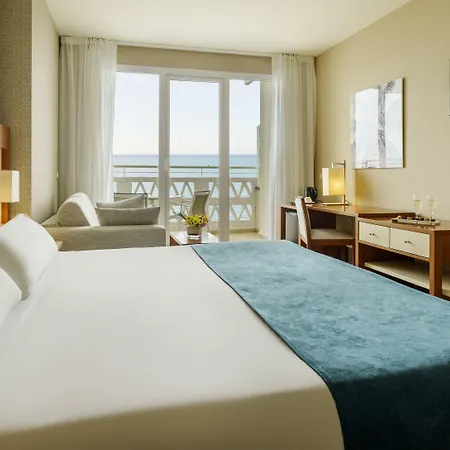 Отель Ilunion 4*