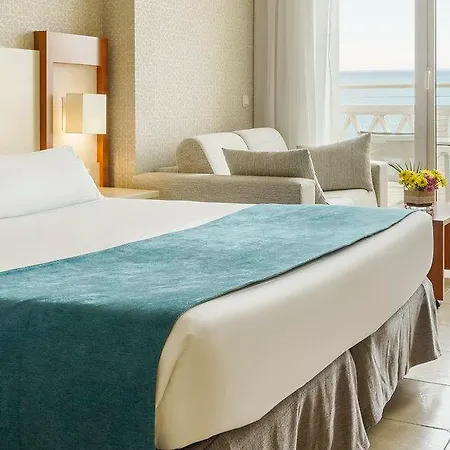 Ilunion Hotel 4*